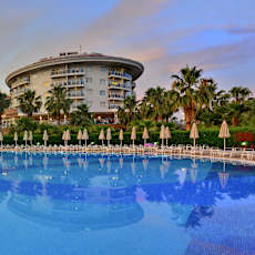 Seaden Sea World Resort & Spa